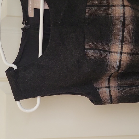 NWOT Banana Republic Gray, Beige, and Baby Blue Plaid Wool Shift Dress, Size 4 - Picture 2 of 10